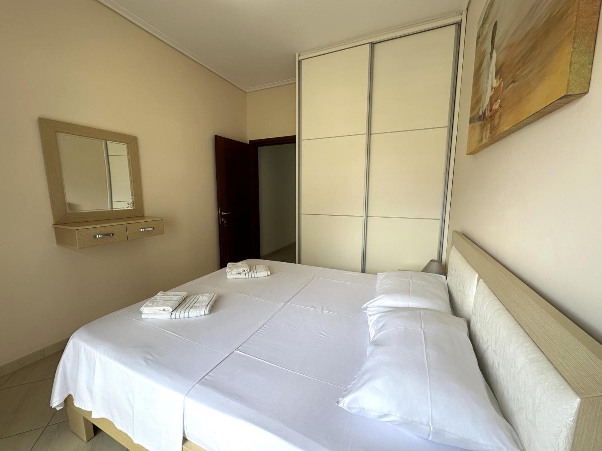 Luxy Coral Aparts Lägenhet Sarandë Exteriör bild