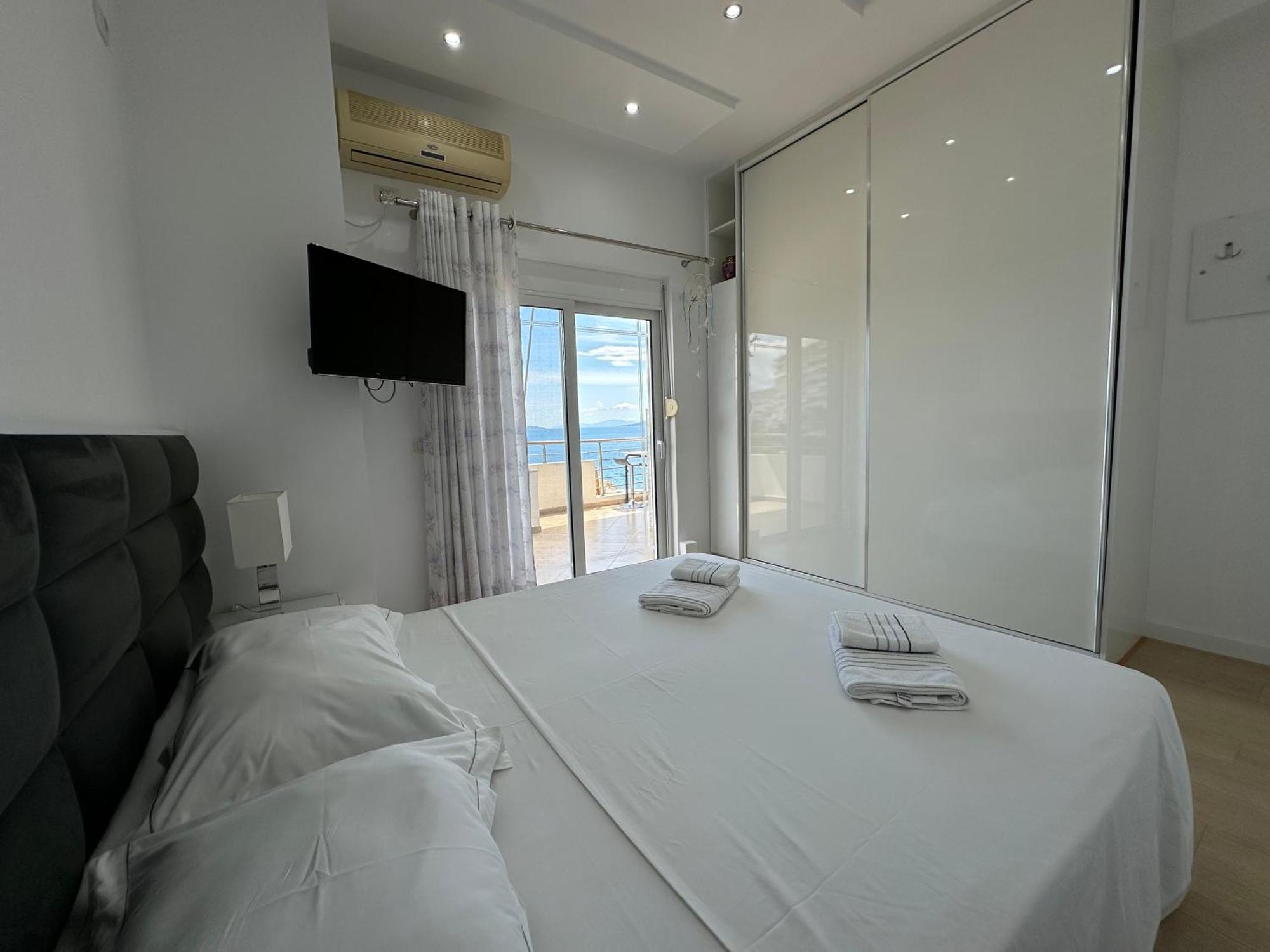Luxy Coral Aparts Lägenhet Sarandë Exteriör bild