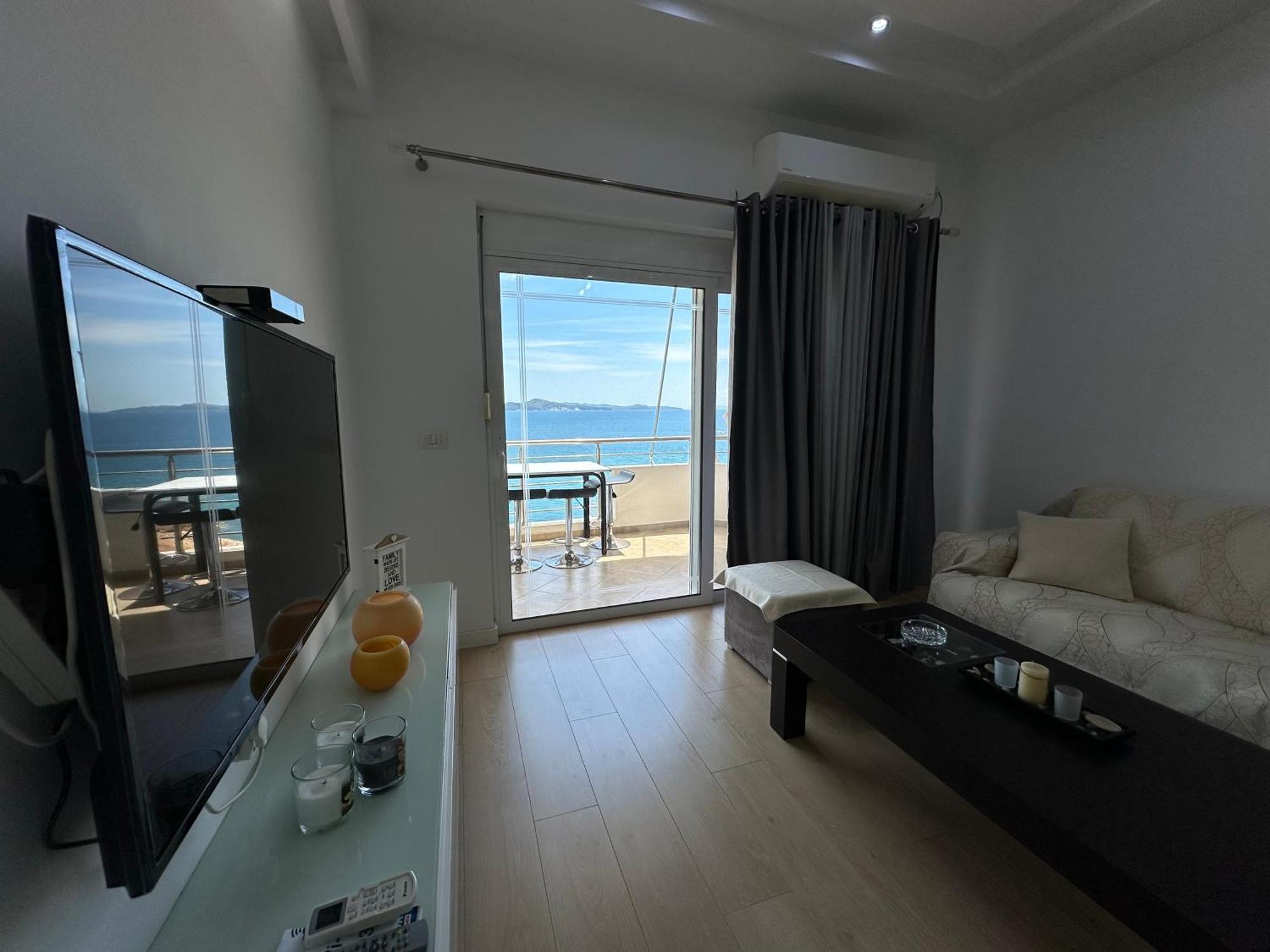 Luxy Coral Aparts Lägenhet Sarandë Exteriör bild