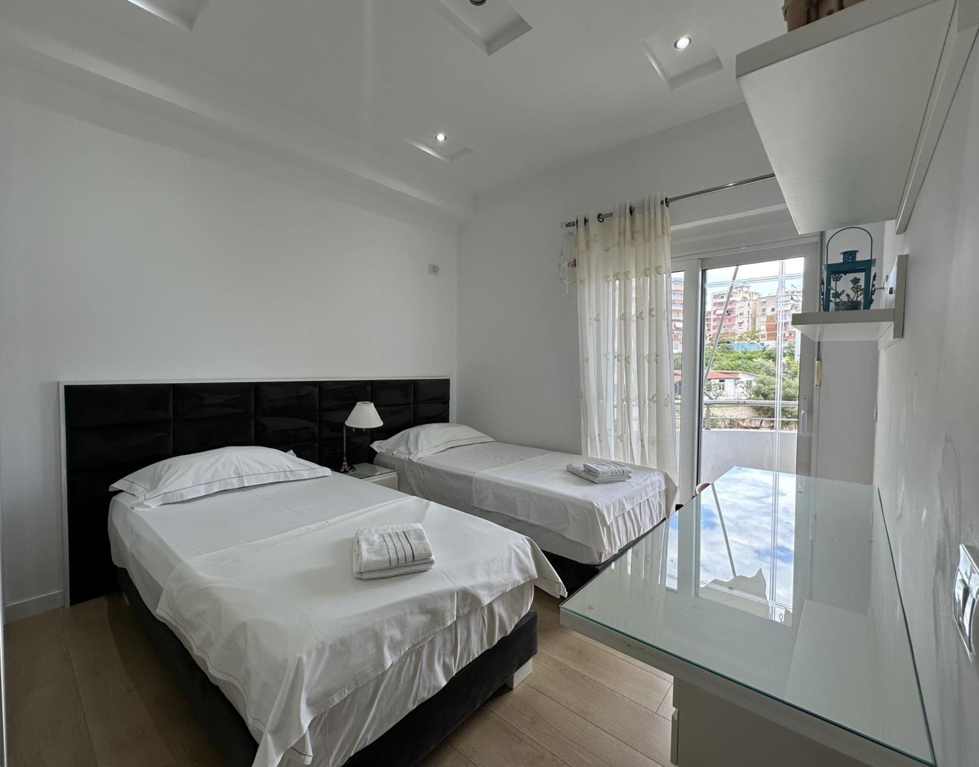 Luxy Coral Aparts Lägenhet Sarandë Exteriör bild