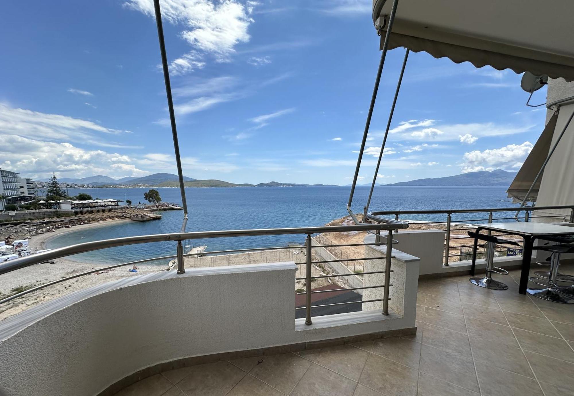 Luxy Coral Aparts Lägenhet Sarandë Exteriör bild